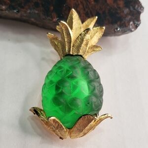 Napier Vintage jelly pineapple brooch